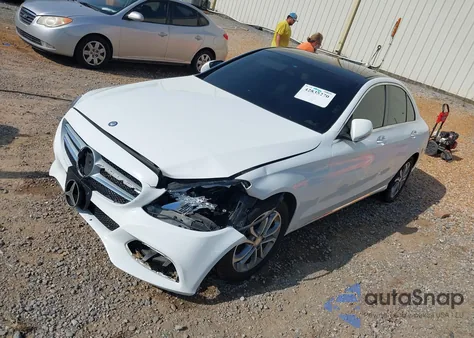 2015 Mercedes-Benz C 300 4Matic/Luxury 4Matic/Sport 4Matic from USA, damaged, VIN 55SWF4KB3FU078179